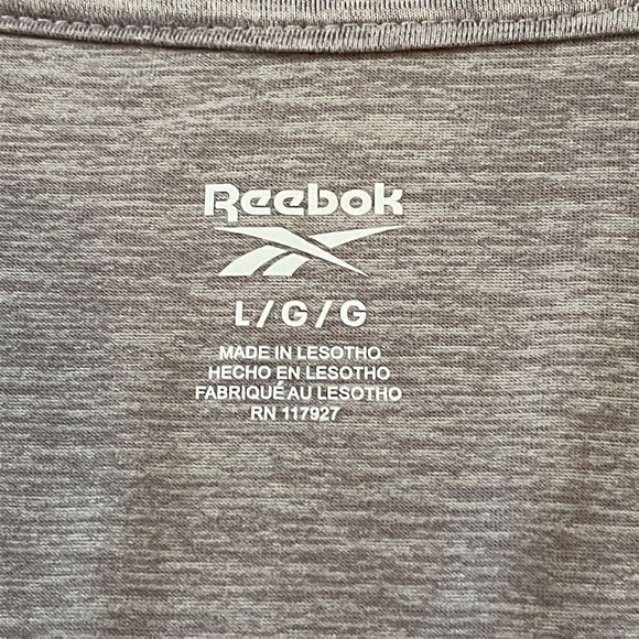 Reebok Gray 1/2 Zip Top Womens Size L All Around Vector Lightweight Soft Layer - Picture 10 of 15